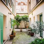 Paris-Oasis Montmartre