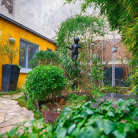 Apartment Paris-oasis Montmartre Paris